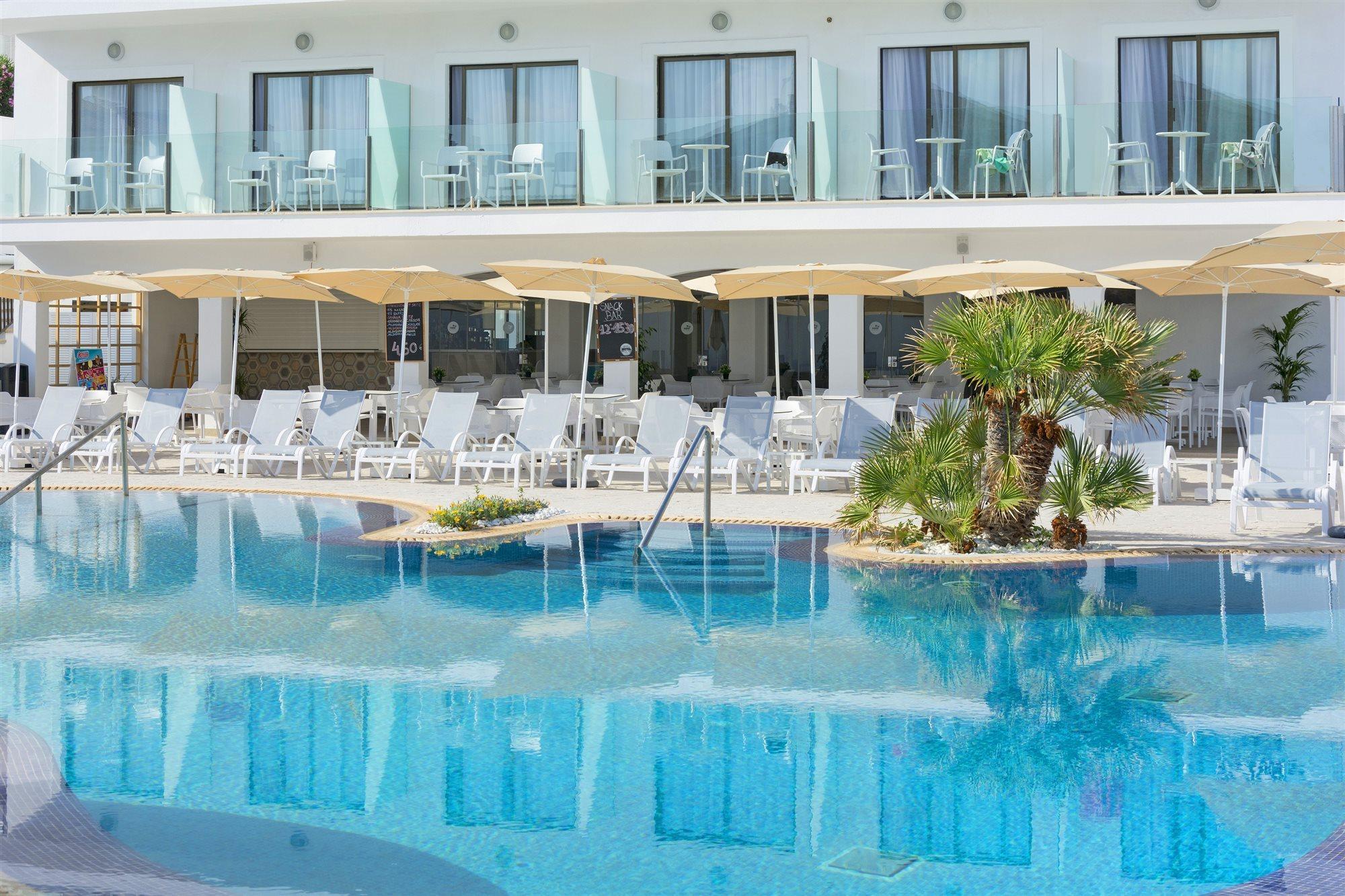 Отель Hsm Regana - Adults Only Кала Ратьяда Экстерьер фото